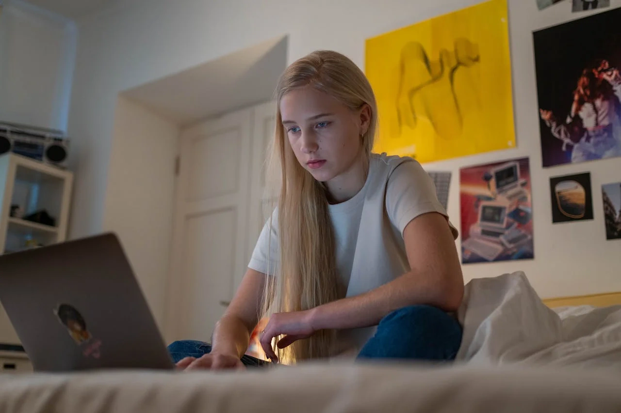 Protecting Kids Online: The Stanley’s Internet Safety Tips to Stop Grooming, Porn, and Predators - Ever Accountable